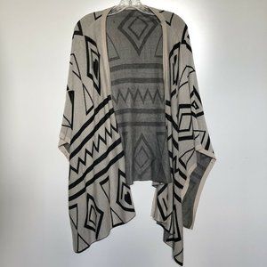 Lightweight Tan Aztec Geometric Wrap - Fits M/L